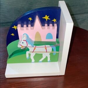 Wooden children’s bookend, horse & castle - 
5 1/2” x 5 1/2” (one bookend)